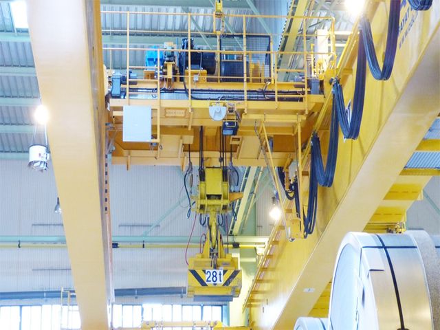 QP型抓斗、電磁兩用橋式起重機