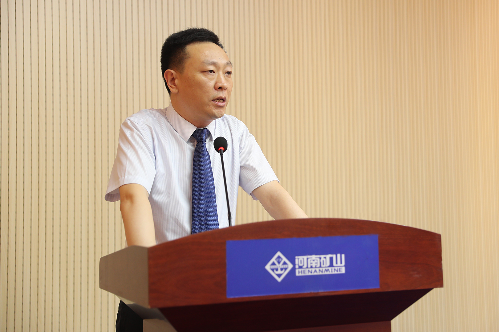 河南省礦山起重機(jī)有限公司