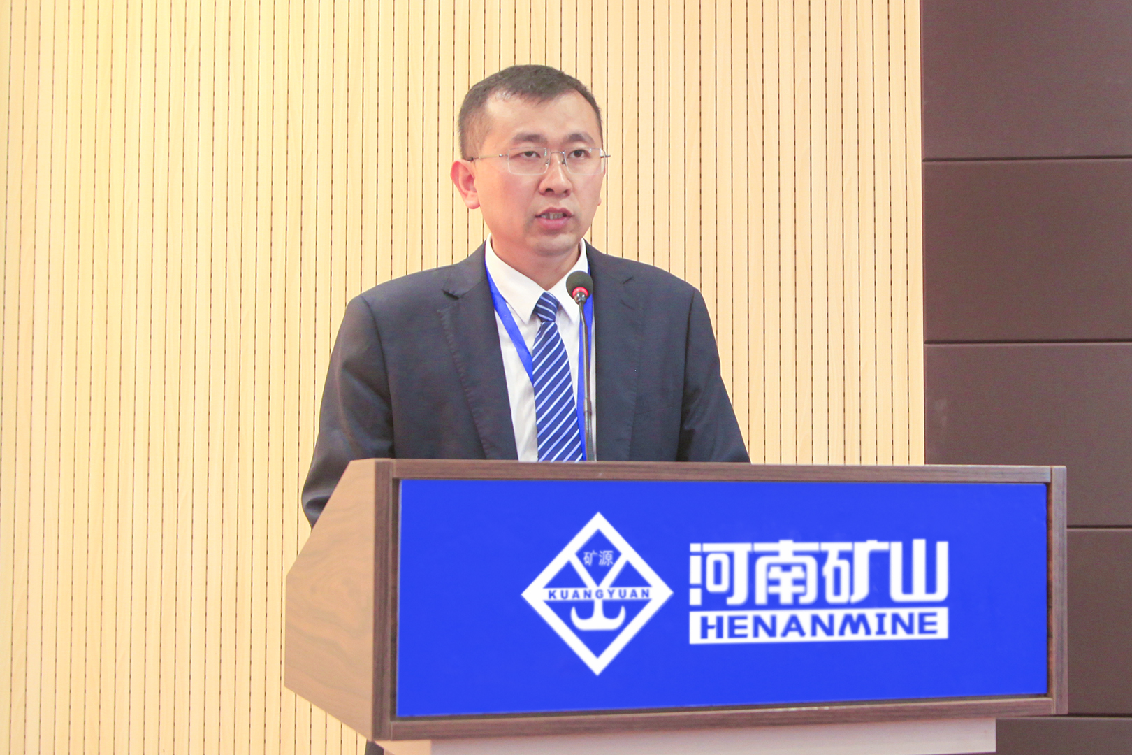 河南省礦山起重機(jī)有限公司